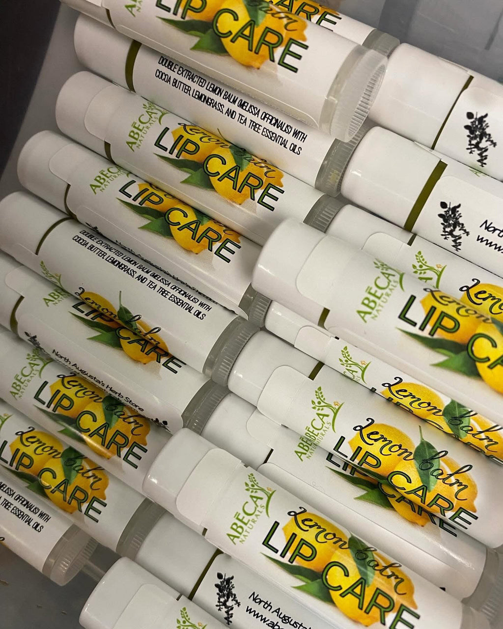 Lemon🌱balm Lip Care