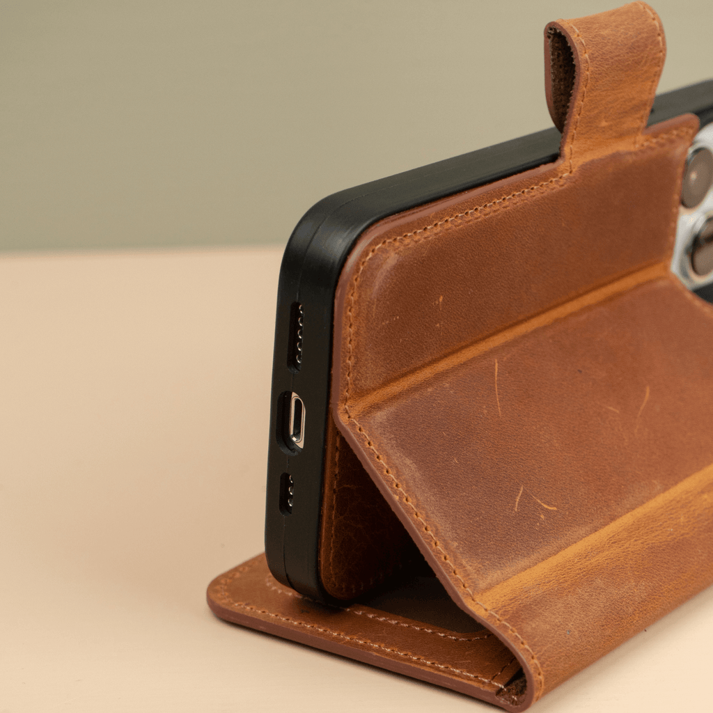 iPhone 16 Series Brown Leather Wallet Case - New York